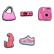 Pin’s Valise Rose – Accessoire Tendance pour Crocs & Coques