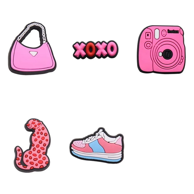 Pin’s Valise Rose – Accessoire Tendance pour Crocs & Coques